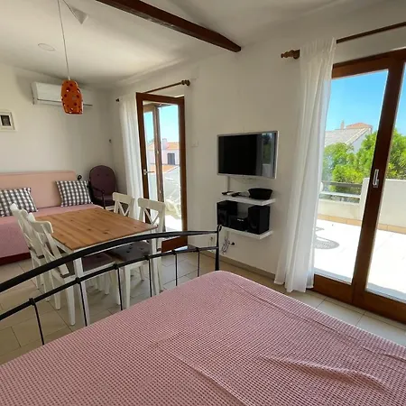 By The Sea Povljana, Pag - 21144 Apartment Povljana